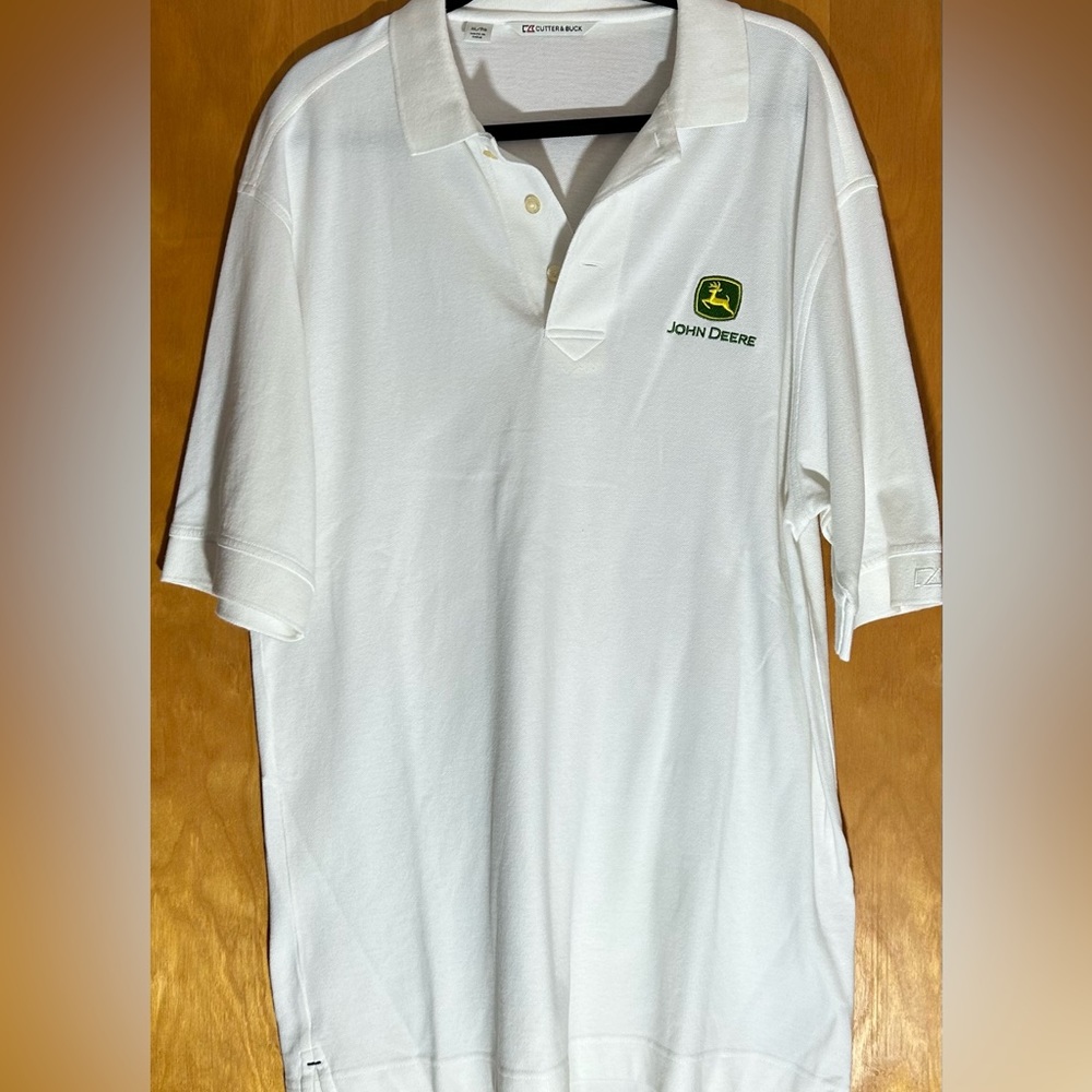 NWOT XL John Deere Cutter&Buck golf shirt with Green embroidered logo.